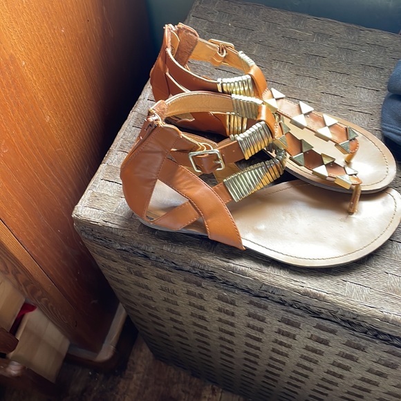 Sandals - Picture 11 of 11